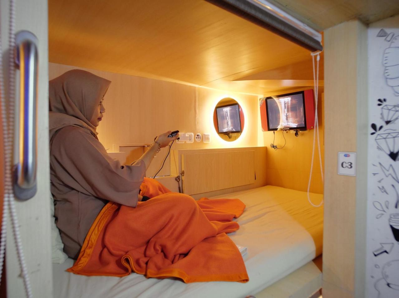 Inap At Capsule Hostel Bandung Kültér fotó